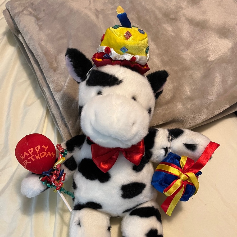 Build a Bear Birthday Cow with Add ons Balloons Present Hat Tie Clean Used Once